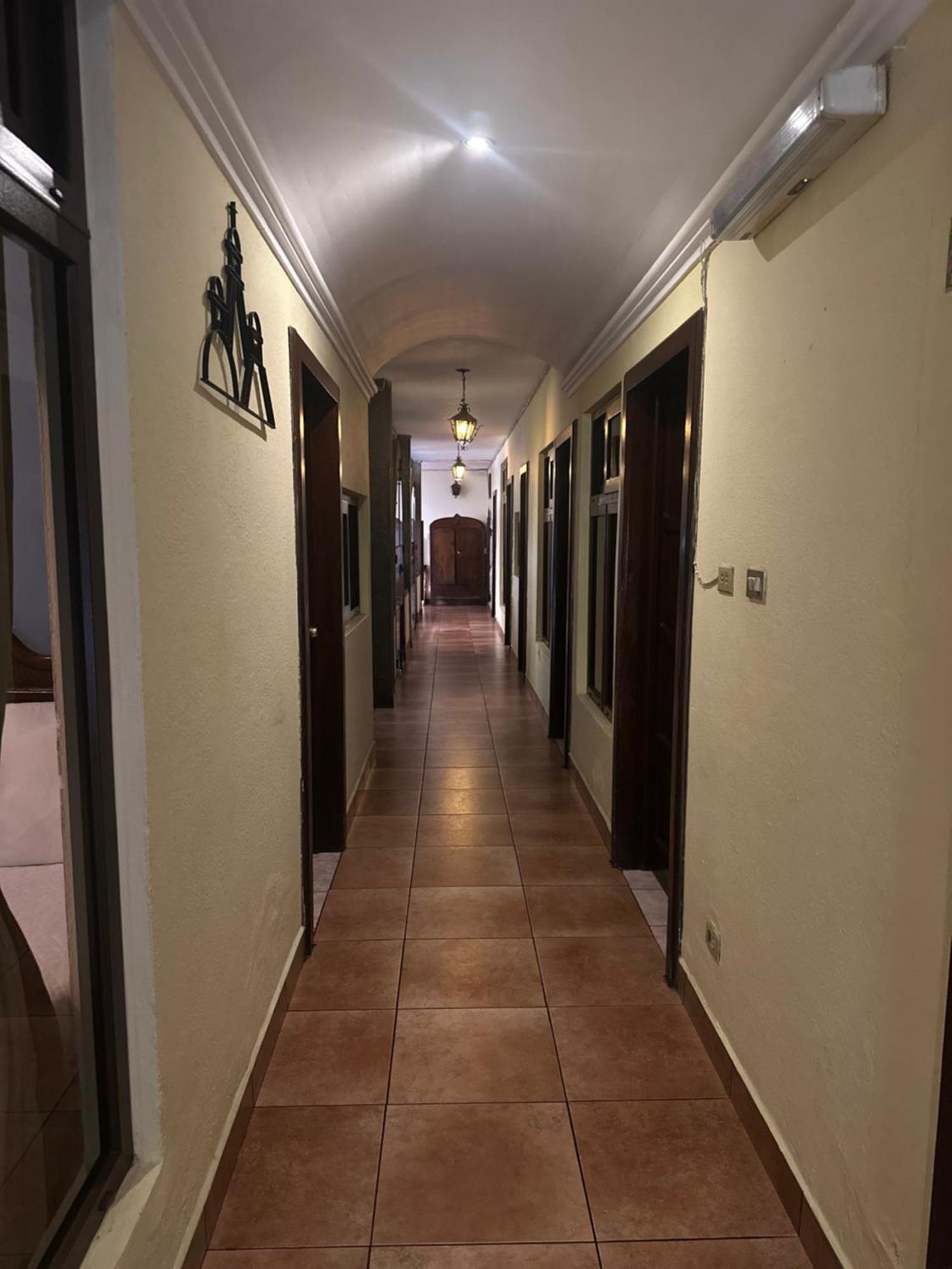 Don Valentino Hotel Antigua Bagian luar foto