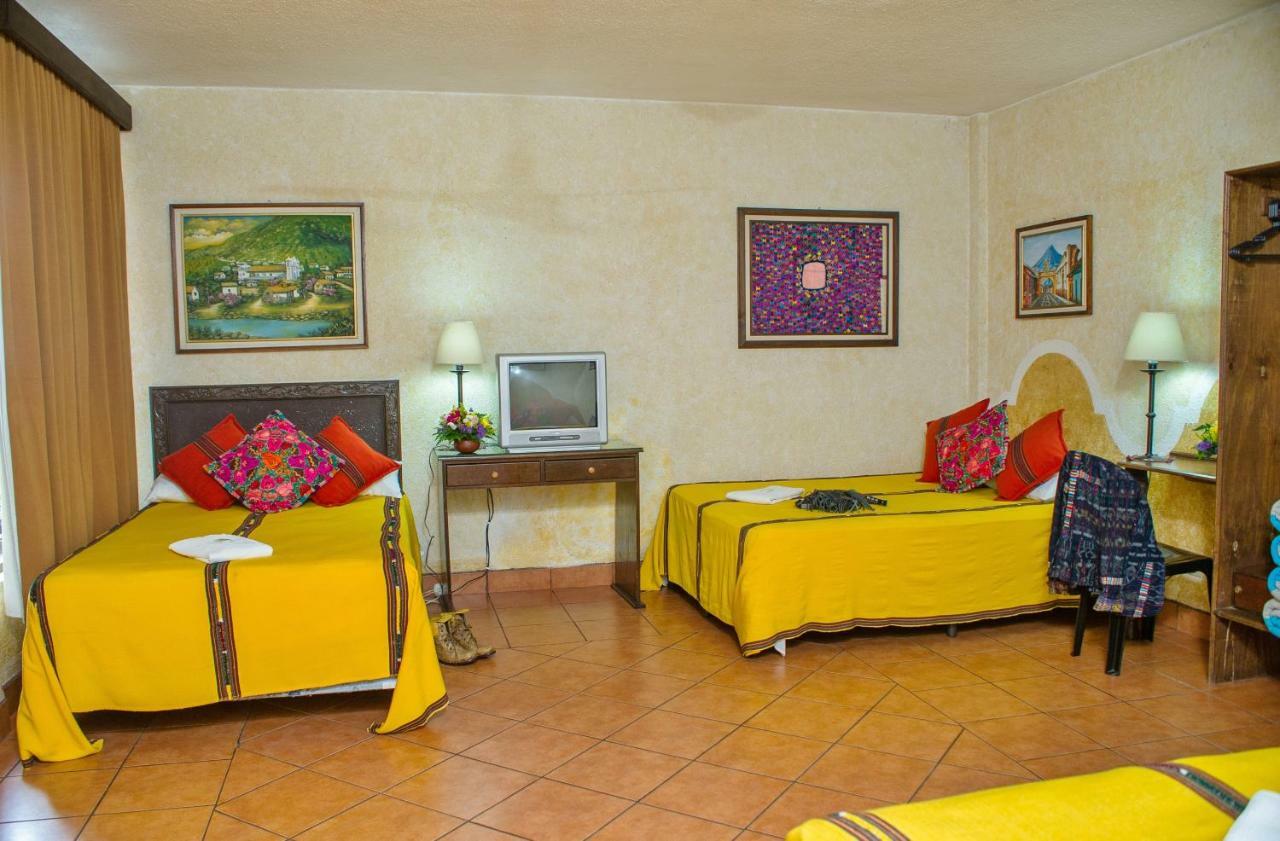 Don Valentino Hotel Antigua Bagian luar foto