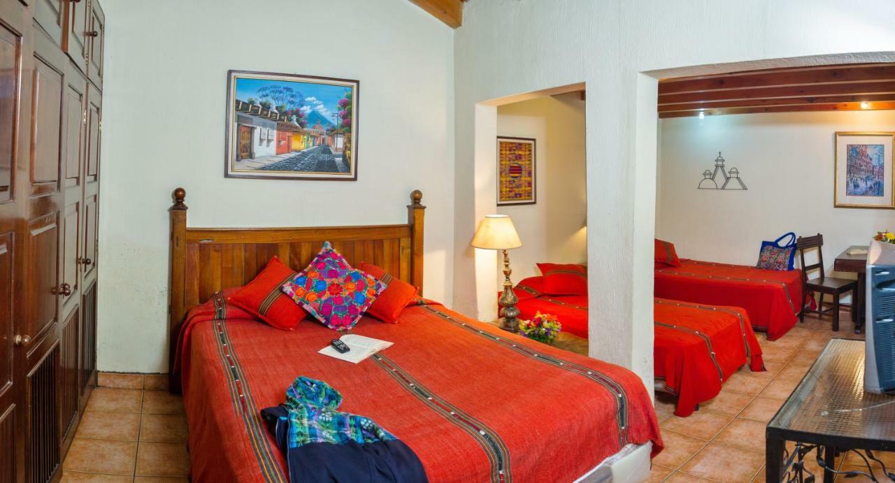 Don Valentino Hotel Antigua Bagian luar foto
